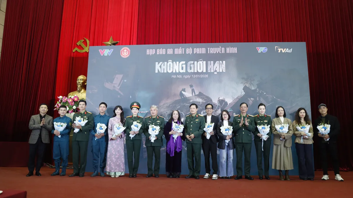 "Kh&ocirc;ng giới hạn" nối s&oacute;ng Lằn ranh - Ảnh 1.