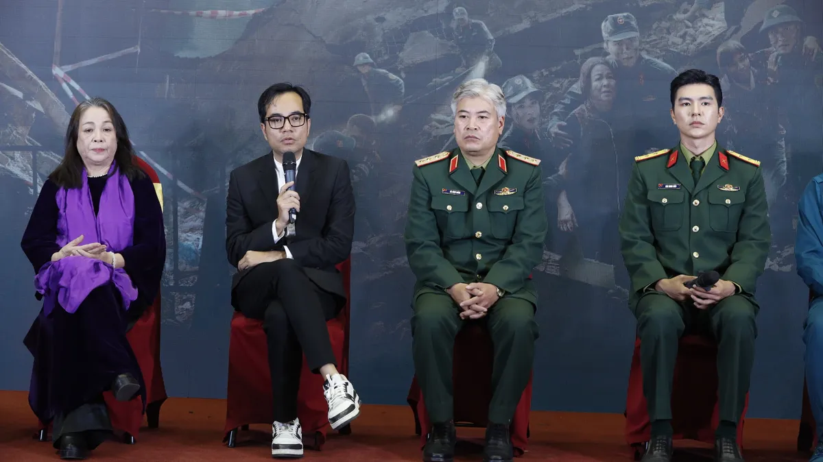 "Kh&ocirc;ng giới hạn" nối s&oacute;ng Lằn ranh - Ảnh 2.