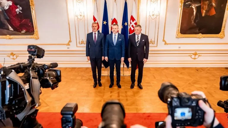 Nội bộ Li&ecirc;n minh ch&acirc;u &Acirc;u chia rẽ s&acirc;u sắc về hỗ trợ t&agrave;i ch&iacute;nh cho Ukraine- Ảnh 1.