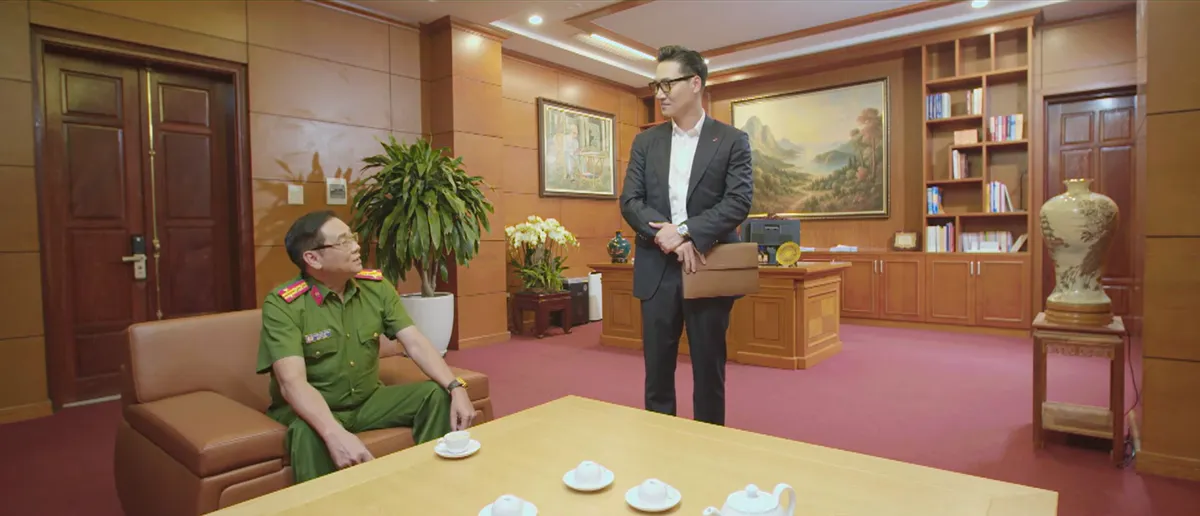 Lằn ranh - Tập 50: Thiệu ra lệnh đ&agrave;n em thủ ti&ecirc;u Nguyệt, Triển c&oacute; chứng cứ phạm tội của Trinh - Ảnh 1.