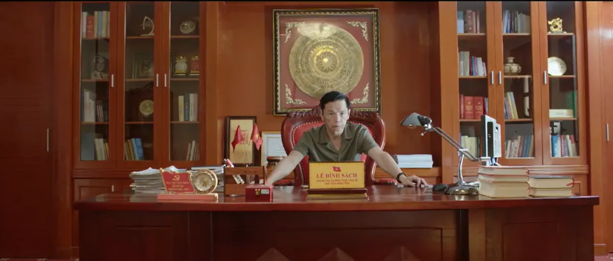 Lằn ranh - Tập 50: Thiệu ra lệnh đ&agrave;n em thủ ti&ecirc;u Nguyệt, Triển c&oacute; chứng cứ phạm tội của Trinh - Ảnh 5.