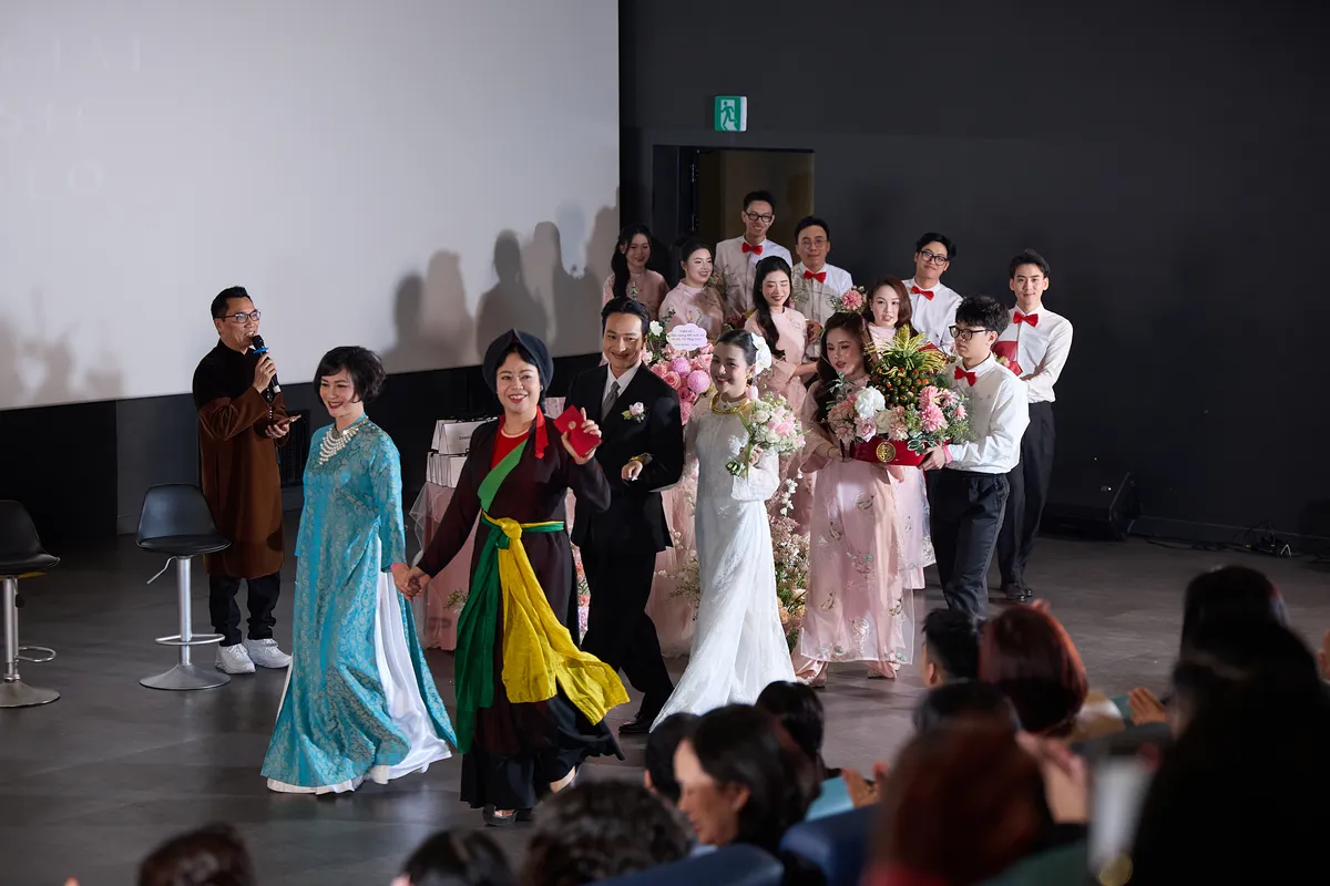 Vũ Thùy Linh: Mang âm nhạc dân gian vào MV không phải là để "bắt trend"- Ảnh 1. Vũ Thùy Linh: Mang âm nhạc dân gian vào MV không phải là để "bắt trend"- Ảnh 1.