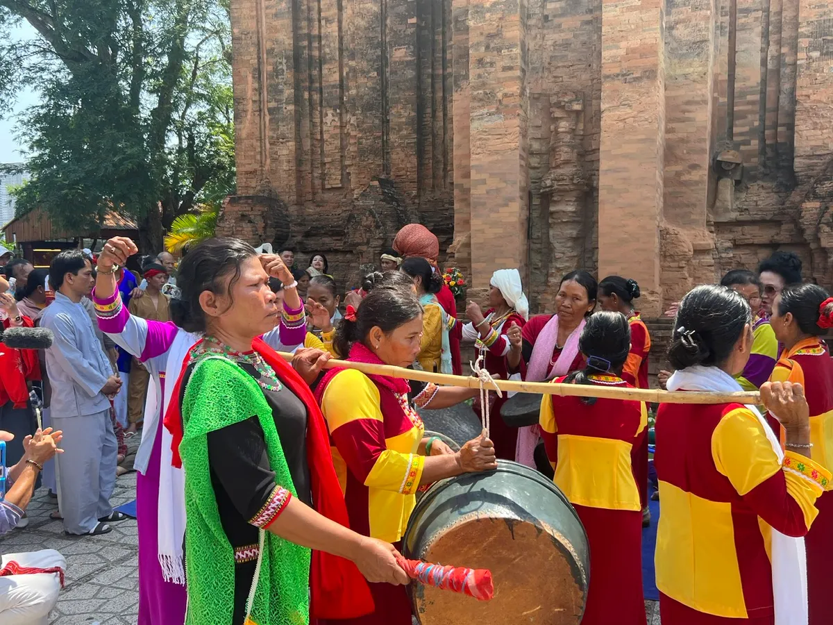 Tết B&iacute;nh Ngọ 2026: Kh&aacute;nh H&ograve;a tổ chức nhiều hoạt động văn h&oacute;a, nghệ thuật đặc sắc- Ảnh 2.