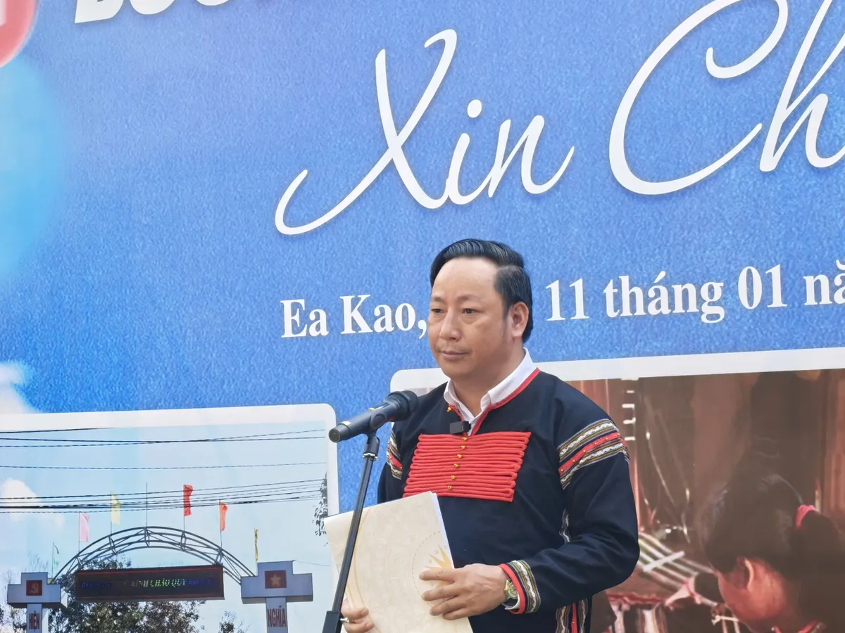 Bu&ocirc;n Tong Jũ - Ea Kao xin ch&agrave;o: Một bu&ocirc;n l&agrave;ng kể chuyện m&igrave;nh tr&ecirc;n nền tảng số - Ảnh 1.