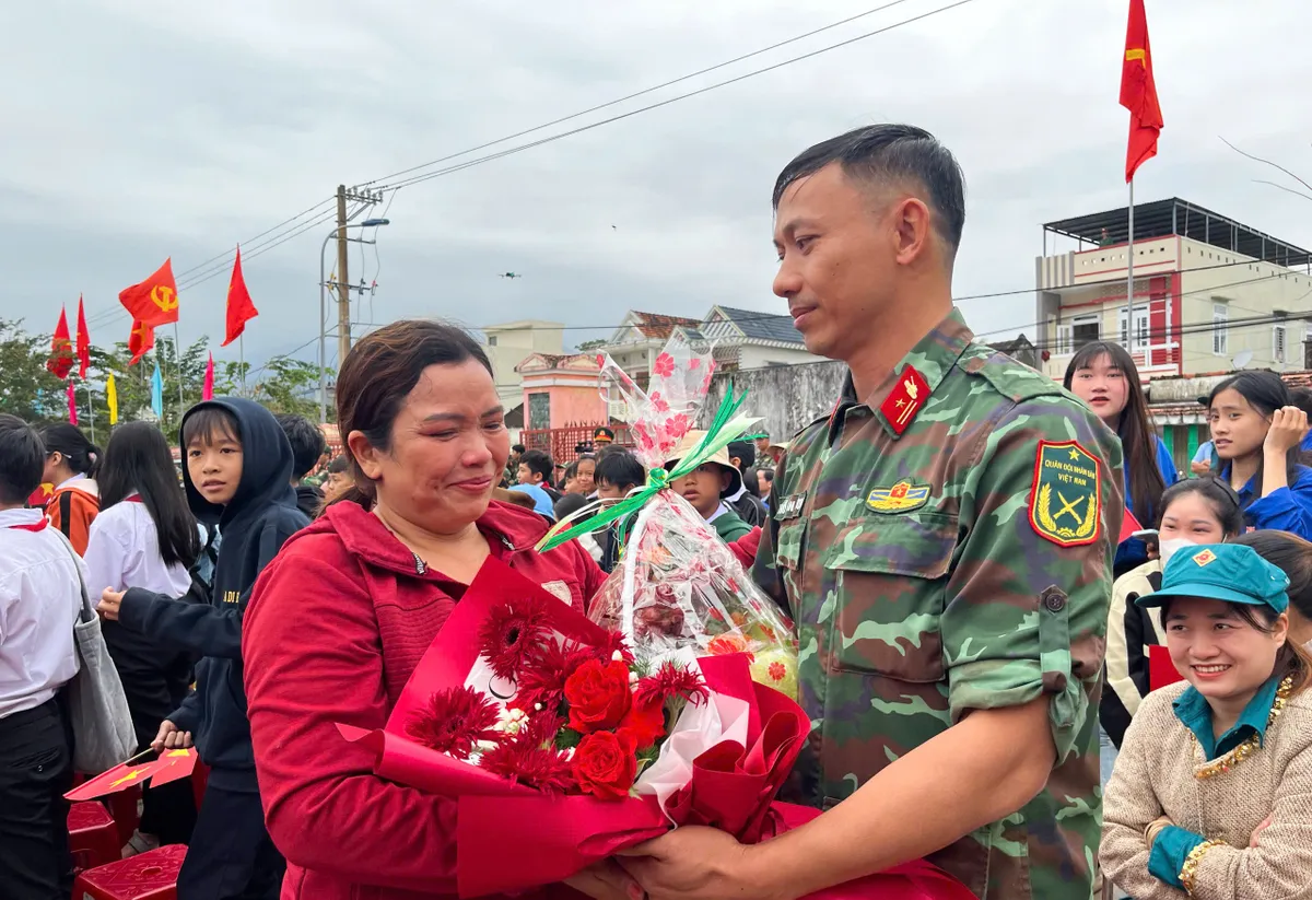 &ldquo;Chiến dịch Quang Trung&rdquo; - khi những m&aacute;i nh&agrave; mới đ&aacute;nh thức m&ugrave;a xu&acirc;n nơi v&ugrave;ng lũ - Ảnh 3.