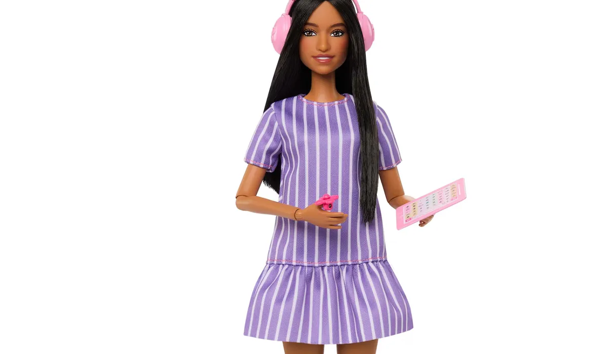 Ra mắt búp bê Barbie tự kỷ đầu tiên - Ảnh 1.