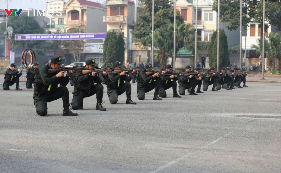 Cảnh s&aacute;t đặc nhiệm Ph&uacute; Thọ sẵn s&agrave;ng bảo đảm an ninh Đại hội XIV của Đảng - Ảnh 1.