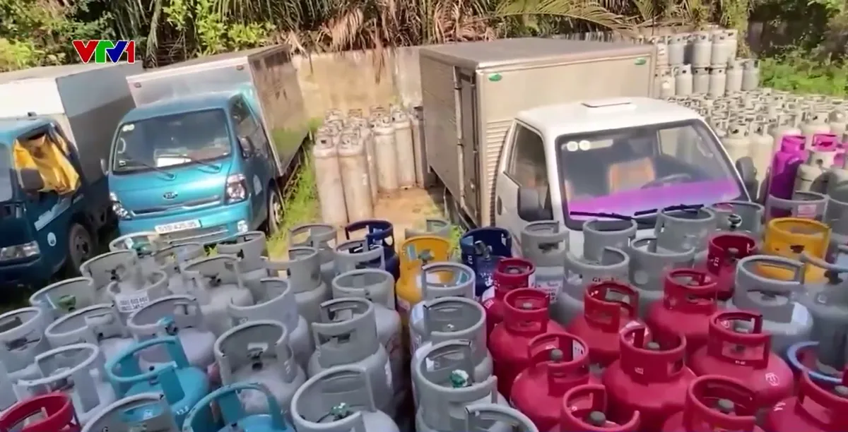 Ph&aacute; đường d&acirc;y sản xuất, bu&ocirc;n b&aacute;n gas giả quy m&ocirc; lớn tại TP Hồ Ch&iacute; Minh - Ảnh 2.