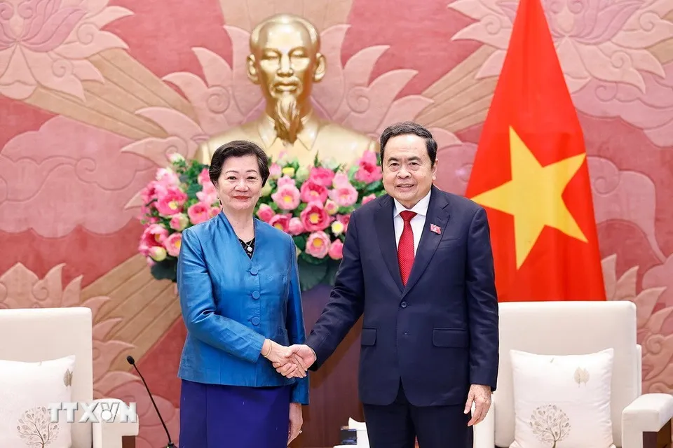 Chủ tịch Quốc hội tiếp c&aacute;c Đại sứ Campuchia, Hoa Kỳ v&agrave; Philippines ch&agrave;o từ biệt - Ảnh 1.