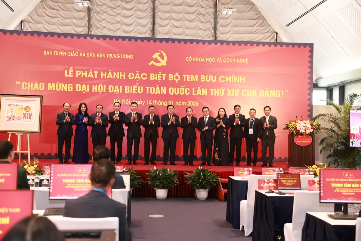 Ph&aacute;t h&agrave;nh đặc biệt bộ tem bưu ch&iacute;nh ch&agrave;o mừng Đại hội XIV của Đảng- Ảnh 4.