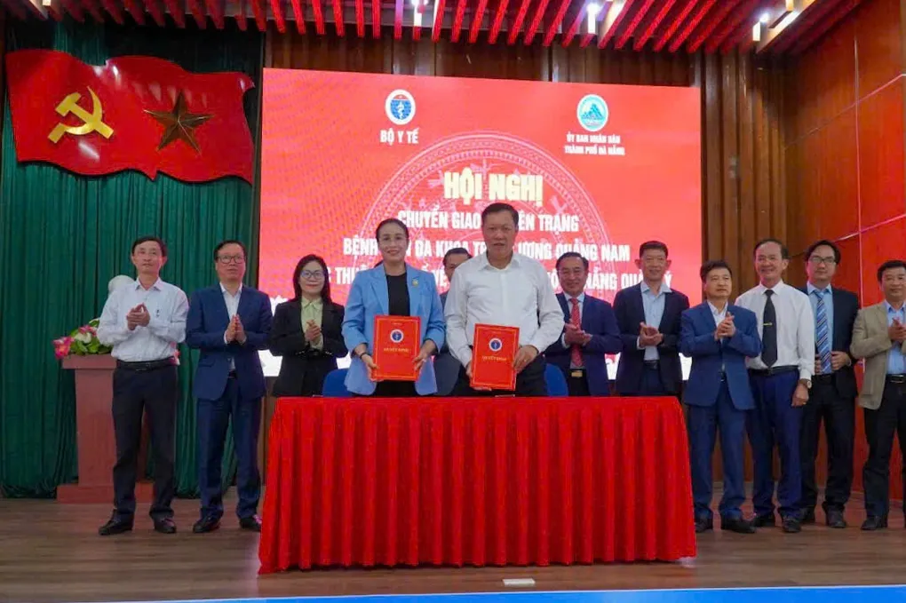 Bộ Y tế chuyển giao Bệnh viện Đa khoa Trung ương Quảng Nam cho UBND TP Đ&agrave; Nẵng quản l&yacute;- Ảnh 1.