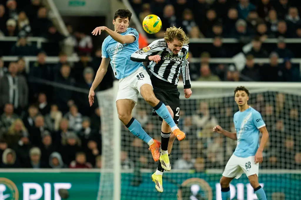 Man City thắng Newcastle 2-0, nắm lợi thế lớn ở bán kết Cup Liên đoàn- Ảnh 2.