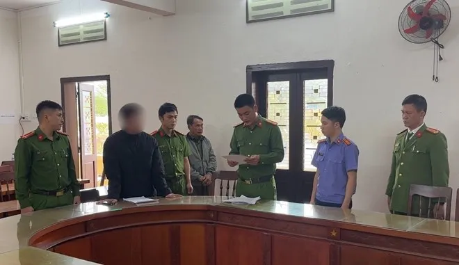 Bắt chủ quán karaoke Venus ở Quảng Ngãi - Ảnh 1.