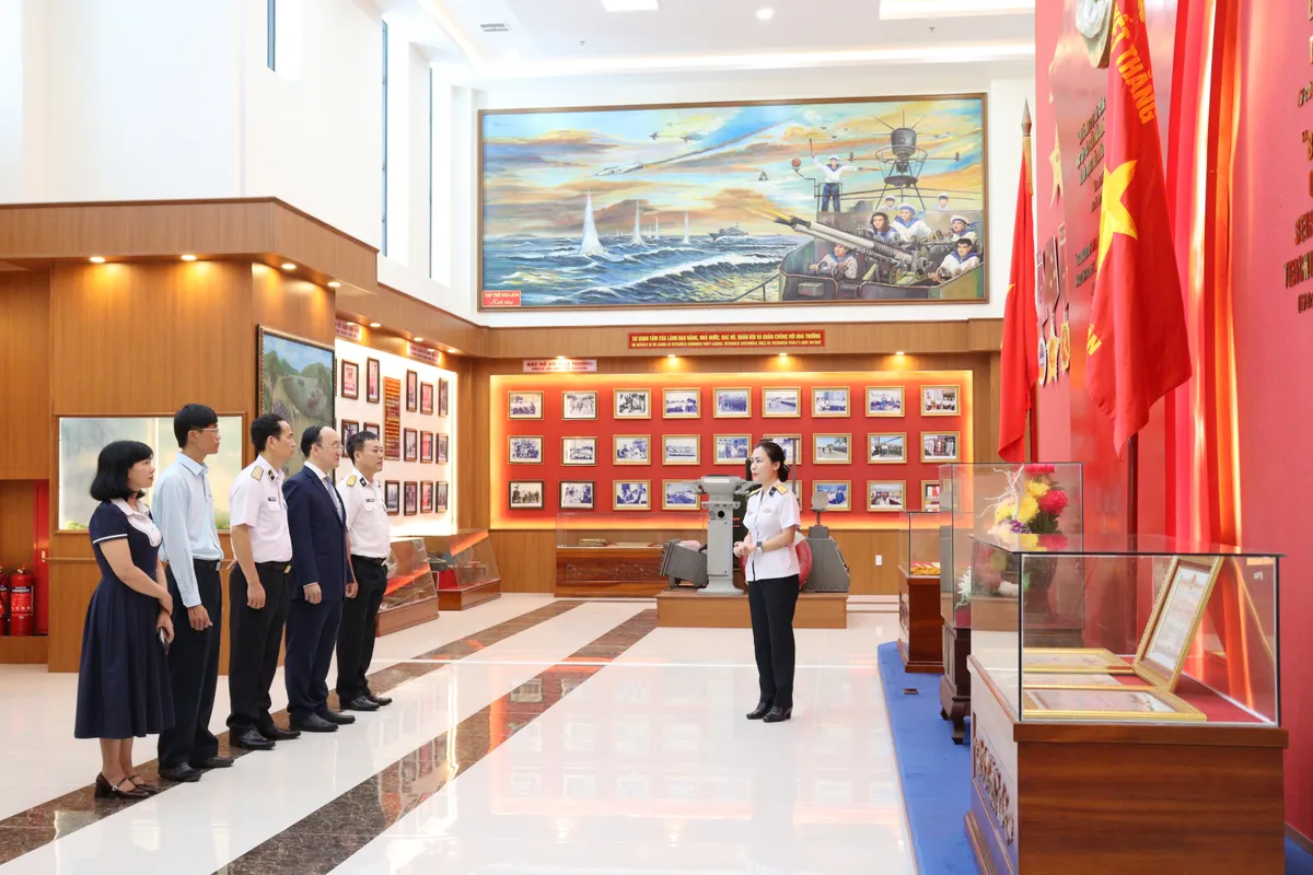 Học viện Hải qu&acirc;n v&agrave; tỉnh Đắk Lắk k&yacute; kết phối hợp tuy&ecirc;n truyền biển, đảo giai đoạn 2026 &ndash; 2030 - Ảnh 4.