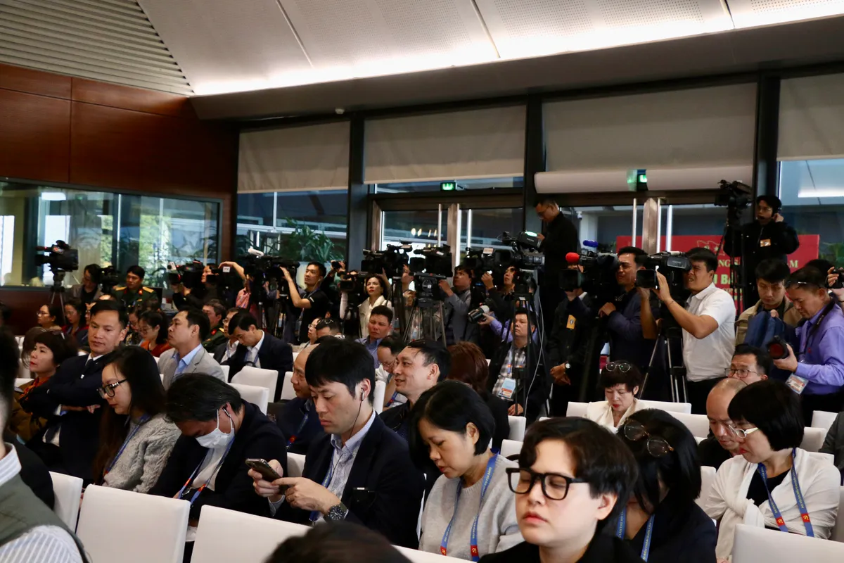 Bồi đắp niềm tin v&agrave; kh&aacute;t vọng ph&aacute;t triển đất nước phồn vinh, văn minh, hạnh ph&uacute;c - Ảnh 2.