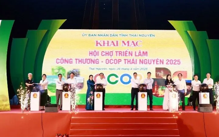 Thái Nguyên: Năm 2025 bứt phá sản xuất công nghiệp đạt trên 1 triệu tỷ đồng - Ảnh 1.