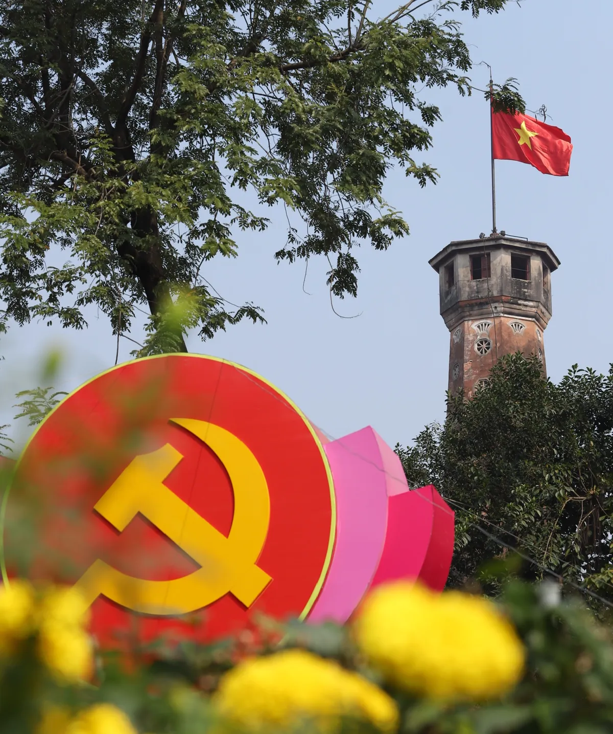 Không khí Thủ đô chào mừng Đại hội XIV- Ảnh 3. Không khí Thủ đô chào mừng Đại hội XIV- Ảnh 3.