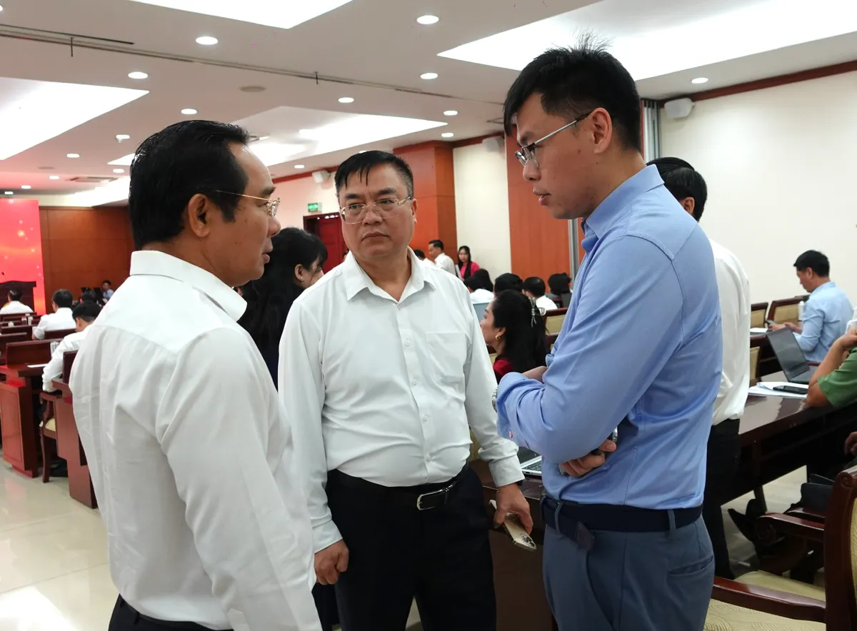 TP Hồ Chí Minh đầu tư gần 13.000 tỷ cho khoa học - công nghệ: tăng tốc đổi mới sáng tạo- Ảnh 5. TP Hồ Chí Minh đầu tư gần 13.000 tỷ cho khoa học - công nghệ: tăng tốc đổi mới sáng tạo- Ảnh 5.