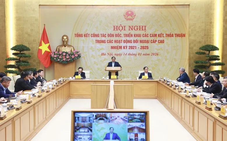 Thủ tướng Phạm Minh Chính kết luận Hội nghị tổng kết công tác đôn đốc, triển khai các cam kết, thỏa thuận trong các hoạt động đối ngoại cấp cao. (Ảnh: Dương Giang/TTXVN)