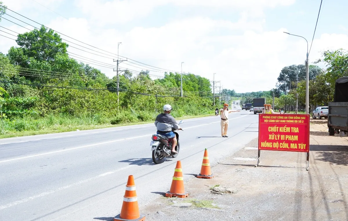 Xử l&yacute; hơn 11.600 trường hợp vi phạm giao th&ocirc;ng sau một th&aacute;ng cao điểm tại Đồng Nai- Ảnh 3.