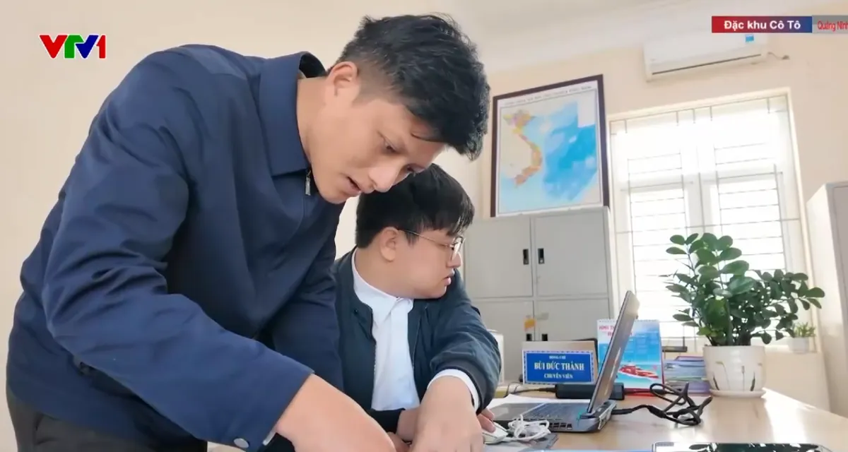 Sinh vi&ecirc;n c&ocirc;ng nghệ hỗ trợ địa phương triển khai Nghị quyết 57 - Ảnh 1.