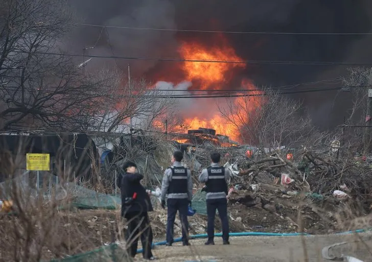Hỏa hoạn nhấn ch&igrave;m khu ổ chuột ở thủ đ&ocirc; Seoul- Ảnh 2.