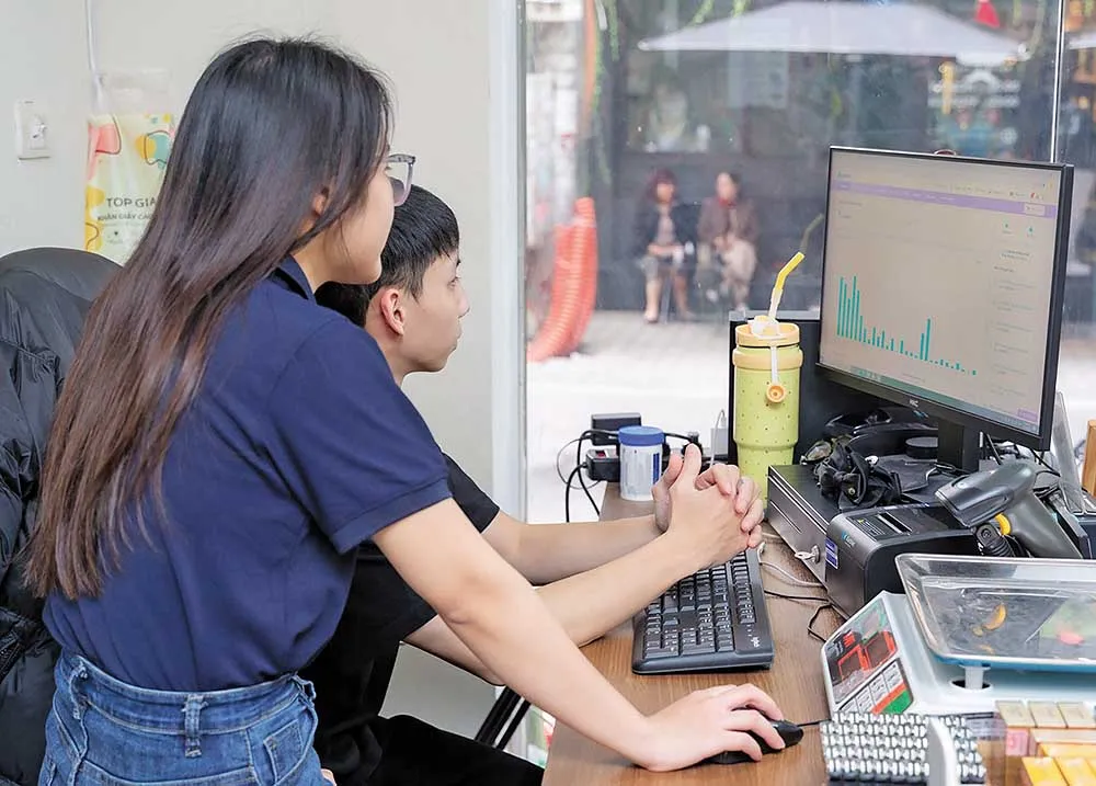 Doanh nghiệp nhỏ chuyển đổi số trong &aacute;p lực tu&acirc;n thủ- Ảnh 1.