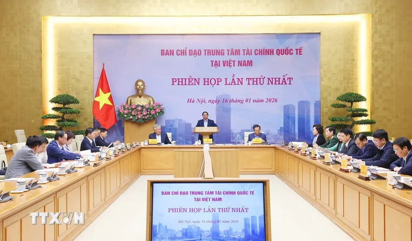 Thủ tướng chủ tr&igrave; họp Ban Chỉ đạo Trung t&acirc;m t&agrave;i ch&iacute;nh quốc tế tại Việt Nam - Ảnh 1.
