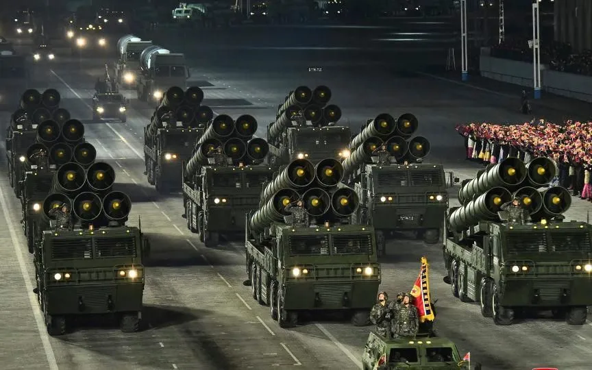 Một cuộc duyệt binh ở Bình Nhưỡng, Triều Tiên, ngày 14/1/2021 (Ảnh: AP)