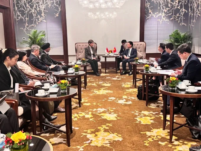 Việt Nam đề nghị Singapore ủng hộ hệ sinh th&aacute;i 5G &ldquo;Make in Viet Nam&rdquo;- Ảnh 1.