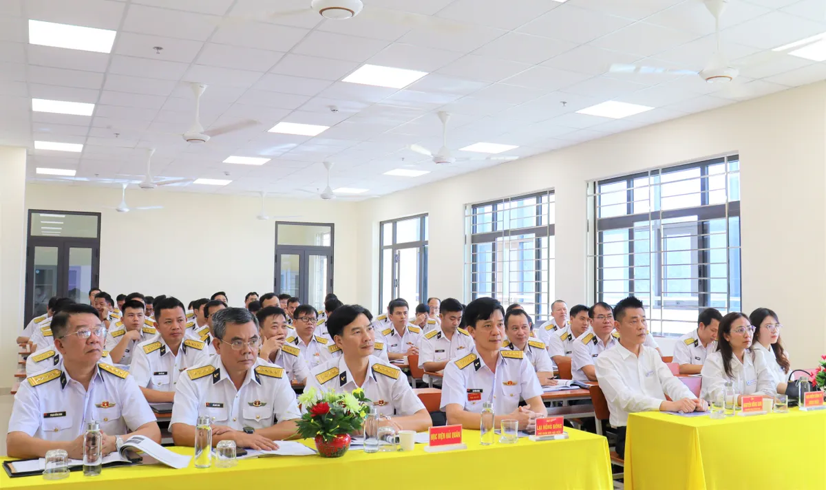 Học viện Hải qu&acirc;n: Đẩy mạnh chuyển đổi số th&ocirc;ng qua tập huấn trang thiết bị đ&agrave;o tạo hiện đại - Ảnh 1.