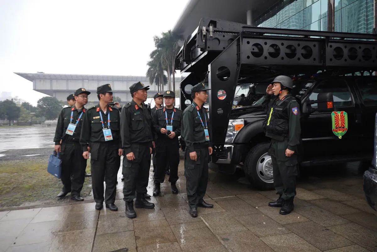 Lực lượng c&ocirc;ng an sẵn s&agrave;ng bảo vệ an ninh Đại hội Đảng- Ảnh 1.