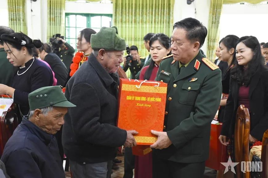 X&acirc;y dựng Đảng bộ Qu&acirc;n đội mẫu mực, ti&ecirc;u biểu, ngang tầm nhiệm vụ.- Ảnh 1.