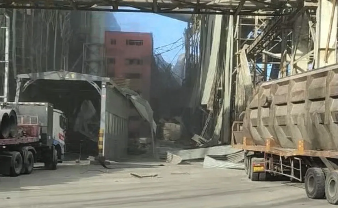 Nổ nh&agrave; m&aacute;y ở Nội M&ocirc;ng (Trung Quốc) khiến 2 người thiệt mạng - Ảnh 1.