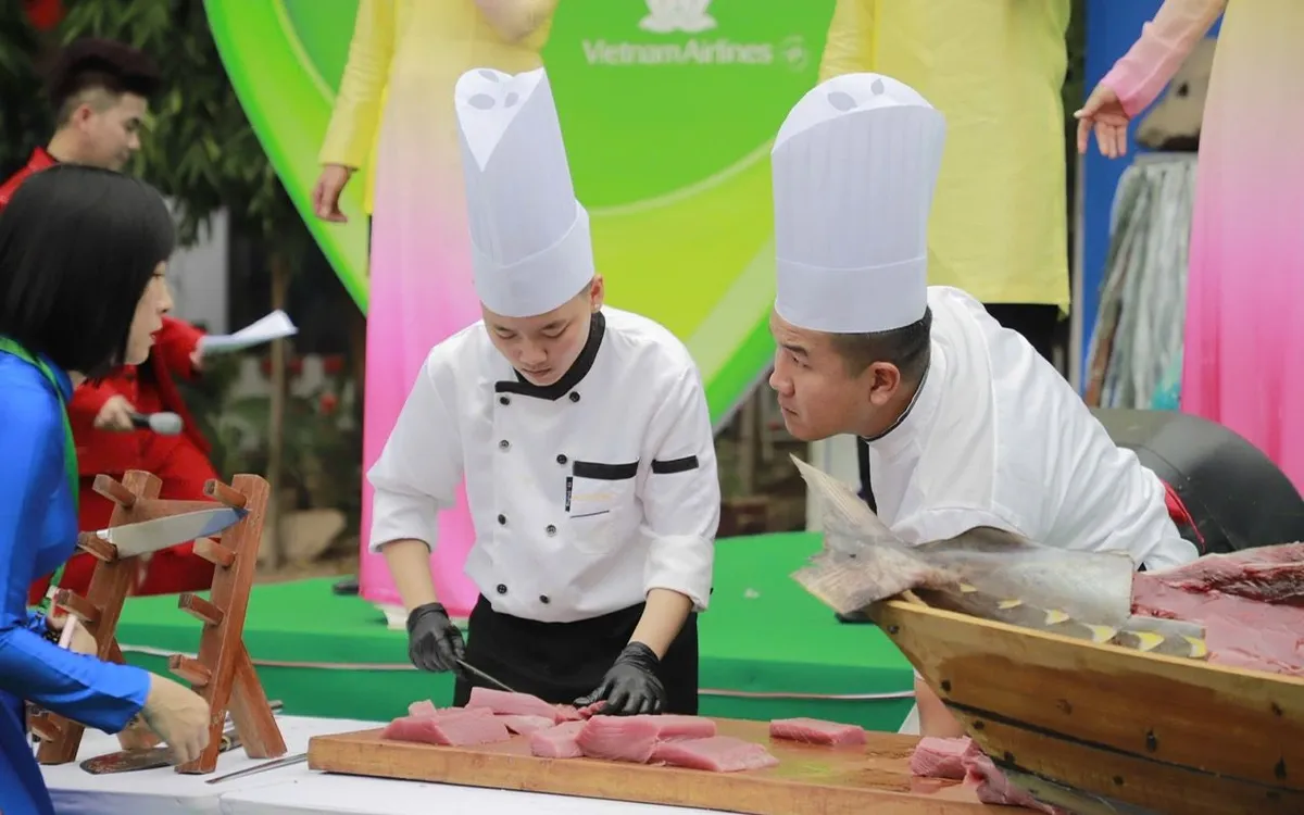 Đắk Lắk đẩy mạnh du lịch năm 2026 với chuỗi lễ hội đặc sắc, nổi bật là lễ hội cá ngừ, hứa hẹn hút khách quanh năm.