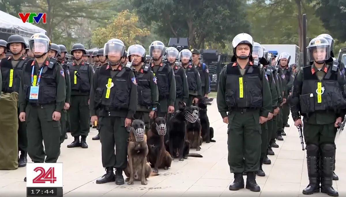 Lực lượng vũ trang ng&agrave;y đ&ecirc;m canh trực bảo vệ tuyệt đối an to&agrave;n Đại hội XIV của Đảng - Ảnh 2.