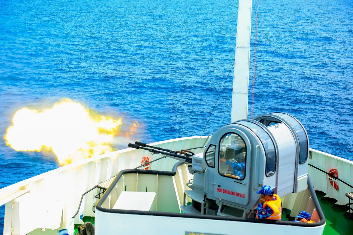 Bộ Tư lệnh V&ugrave;ng Cảnh s&aacute;t biển 3: Thi đua lập th&agrave;nh t&iacute;ch hướng về Đại hội XIV của Đảng - Ảnh 2.