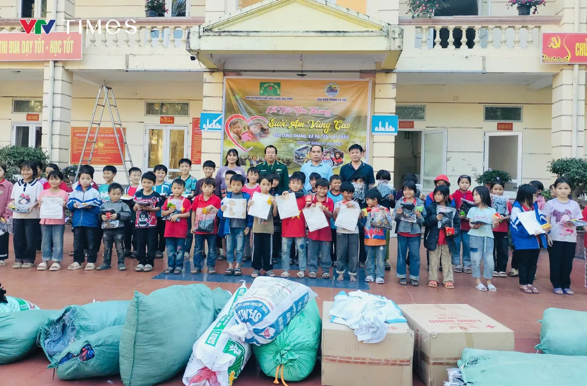 Kết nối y&ecirc;u thương, sưởi ấm v&ugrave;ng cao Pa Tần - Ảnh 5.