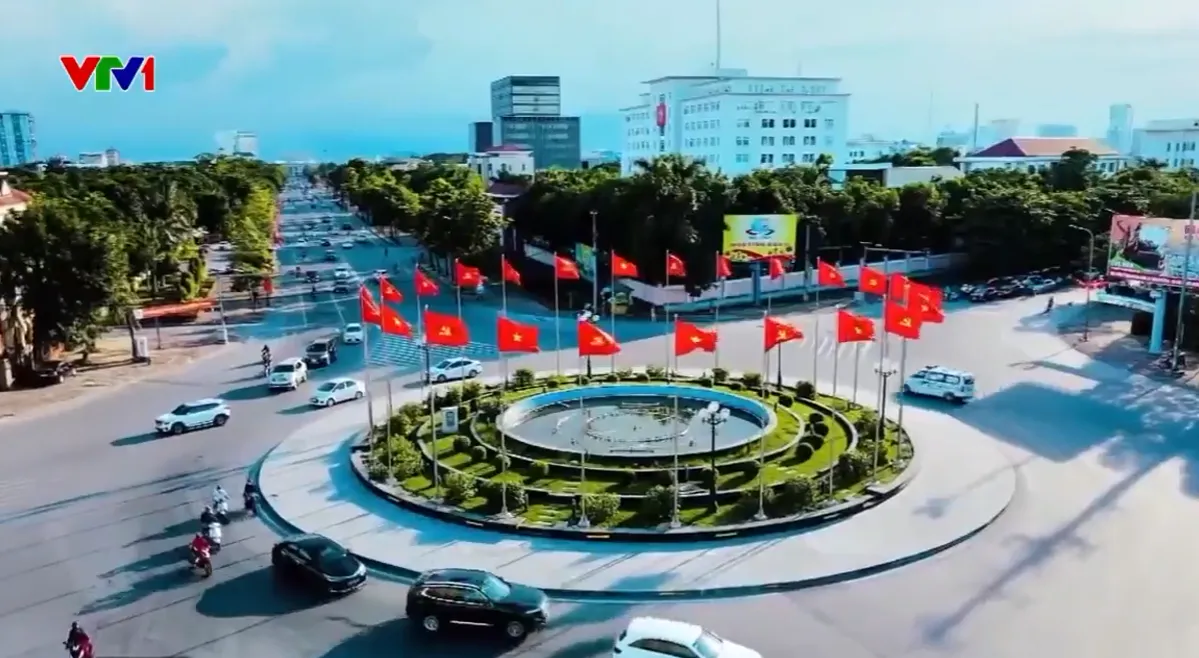 C&aacute;c địa phương rực rỡ cờ, hoa ch&agrave;o mừng Đại hội XIV của Đảng- Ảnh 1.