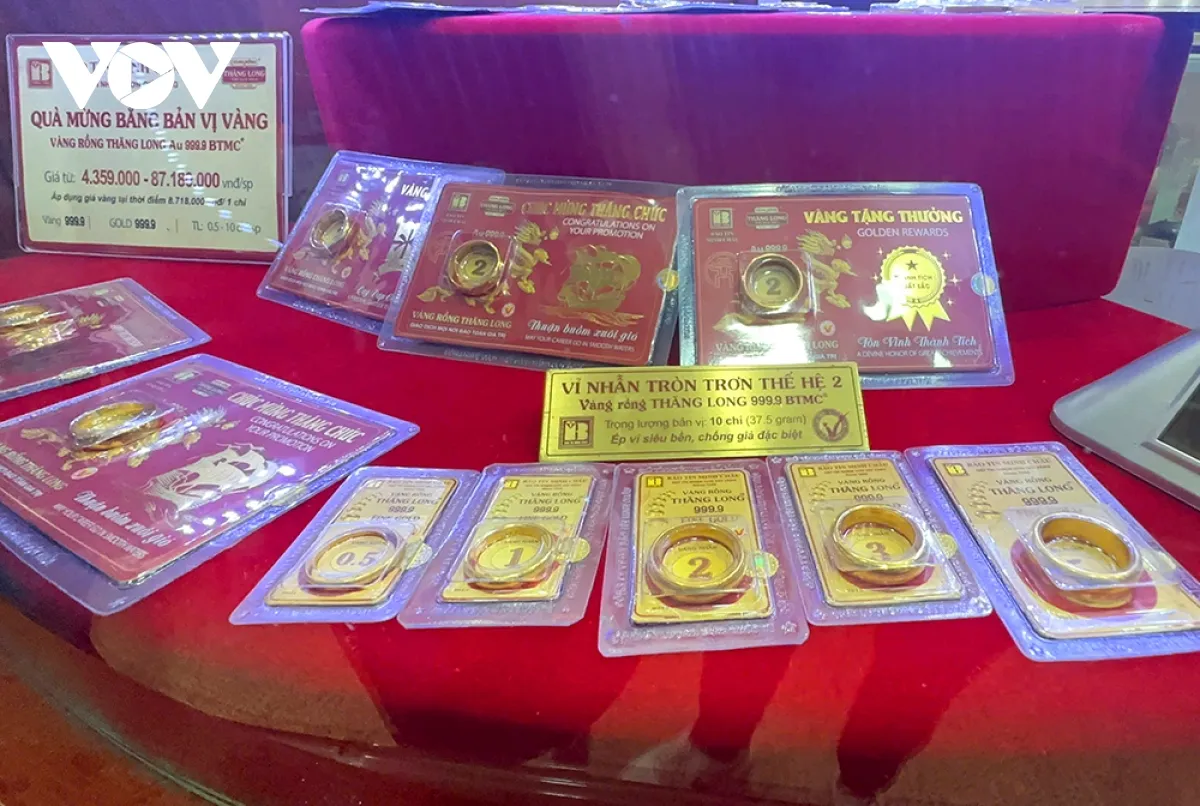 Giá vàng hôm nay 19/1: Giá vàng SJC tăng 2,2 triệu đồng/lượng- Ảnh 1. Giá vàng hôm nay 19/1: Giá vàng SJC tăng 2,2 triệu đồng/lượng- Ảnh 1.