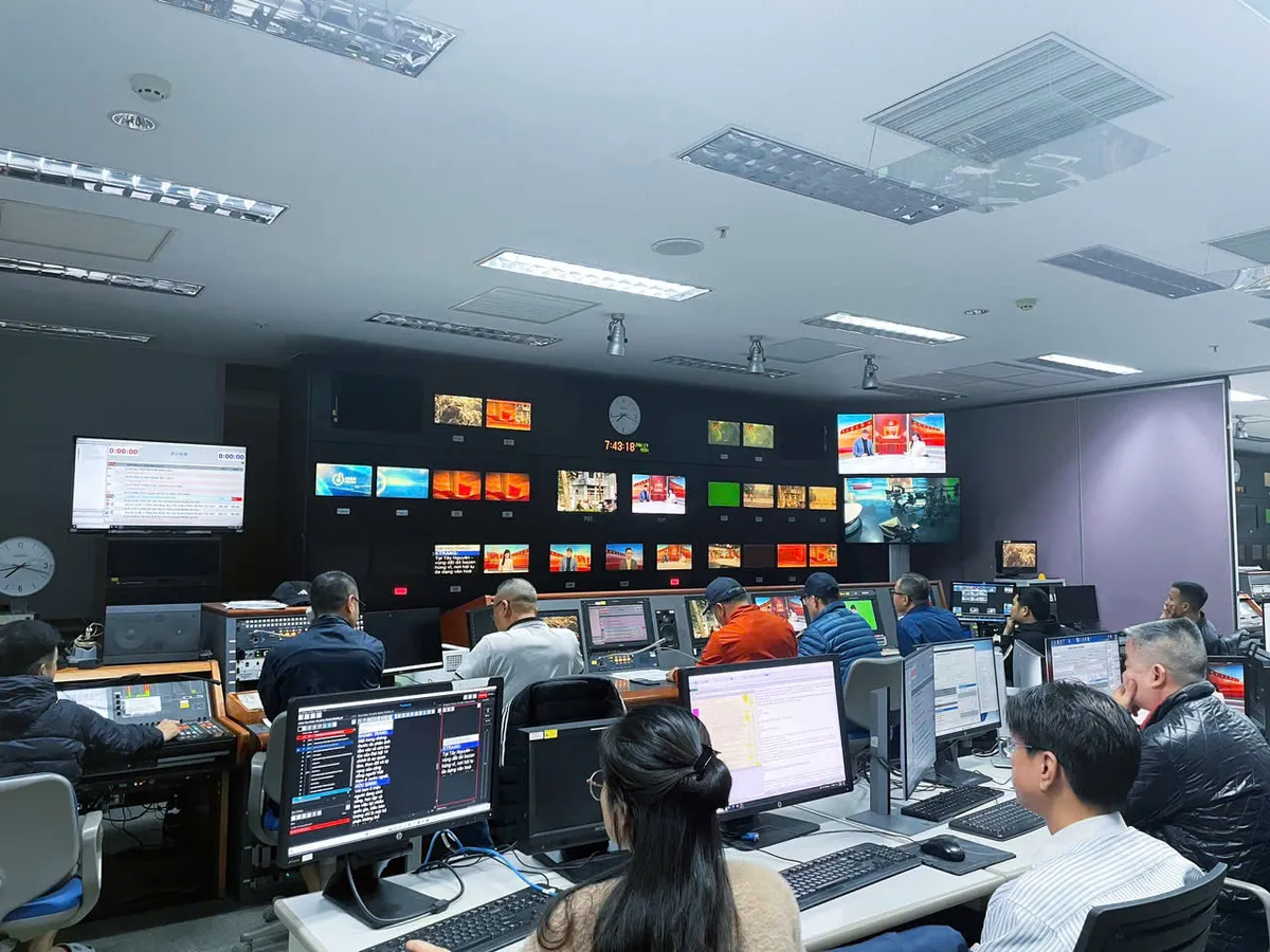 Chương tr&igrave;nh đặc biệt &ldquo;Dưới l&aacute; cờ vẻ vang của Đảng&rdquo; ch&agrave;o mừng Đại hội đại biểu to&agrave;n quốc lần thứ XIV- Ảnh 3.