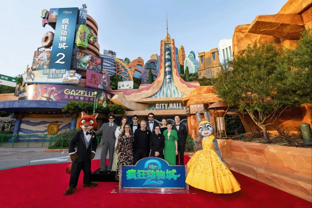 Kh&ocirc;ng phải Avatar 3, đ&acirc;y mới l&agrave; bộ phim đang tiến gần nhất tới cột mốc 2 tỷ USD - Ảnh 2.