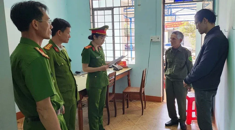 Vợ chồng &ldquo;đại gia&rdquo; bất động sản ở Gia Lai lừa đảo h&agrave;ng chục tỷ đồng- Ảnh 1.