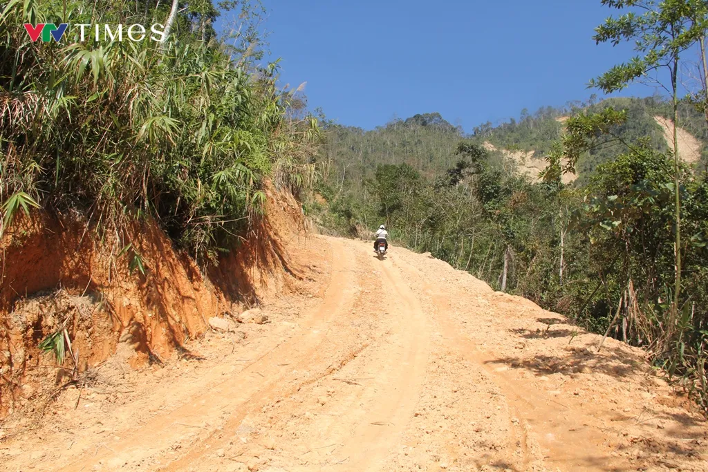 &lsquo;Trồng người&rsquo; tr&ecirc;n đỉnh Huồi Măn- Ảnh 12.