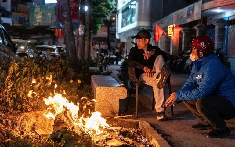 Khu vực Hà Nội, từ chiều tối 20/01 đến đêm 21/01 có mưa, trời chuyển rét. Ảnh minh họa: TTXVN