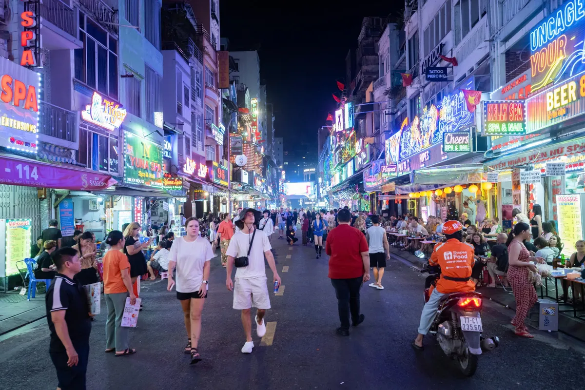 Triển khai c&aacute;c giải ph&aacute;p đồng bộ, đột ph&aacute; để đạt mục ti&ecirc;u tăng trưởng du lịch năm 2026- Ảnh 4.