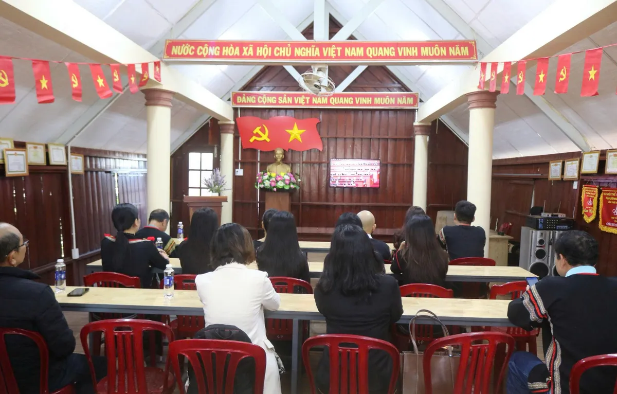 Niềm tin son sắt của đồng b&agrave;o c&aacute;c d&acirc;n tộc Đắk Lắk hướng về Đại hội XIV của Đảng - Ảnh 1.