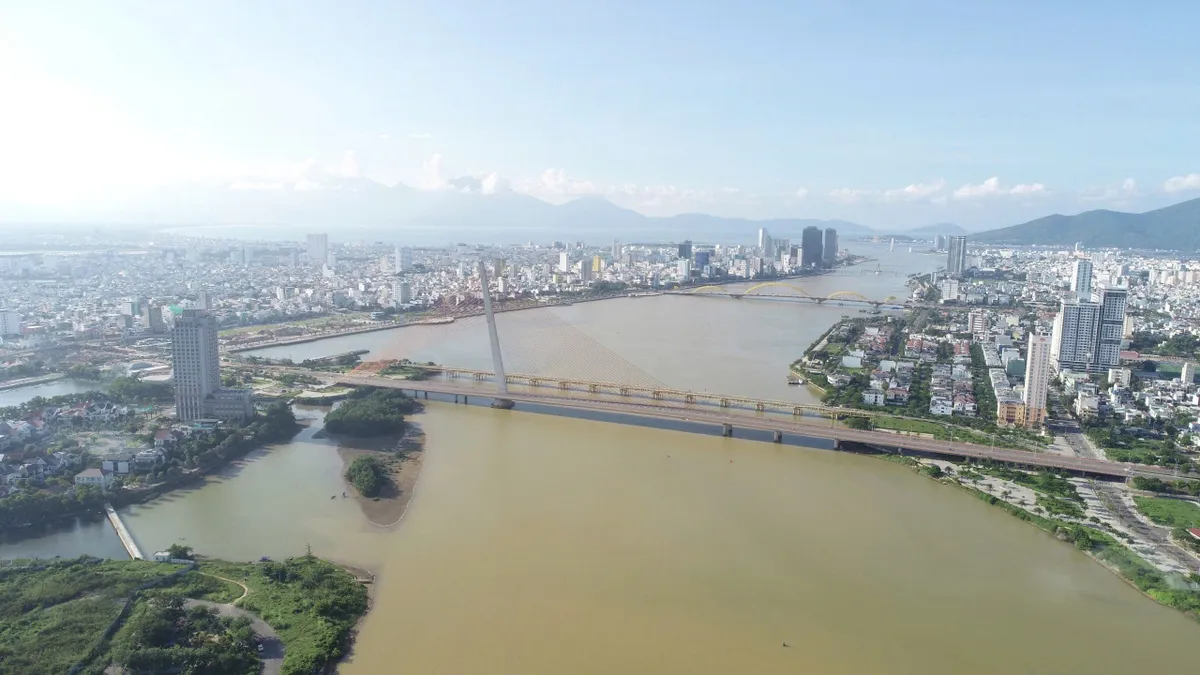 Đ&agrave; Nẵng trước ngưỡng ph&aacute;t triển mới: những quyết s&aacute;ch chiến lược hướng tới Đại hội XIV của Đảng - Ảnh 2.