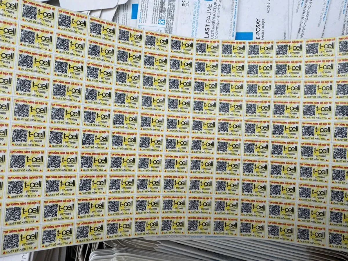 Triệt ph&aacute; đường d&acirc;y bu&ocirc;n b&aacute;n 25 tấn mỹ phẩm giả từ Trung Quốc, thu lợi h&agrave;ng chục tỷ đồng - Ảnh 2.