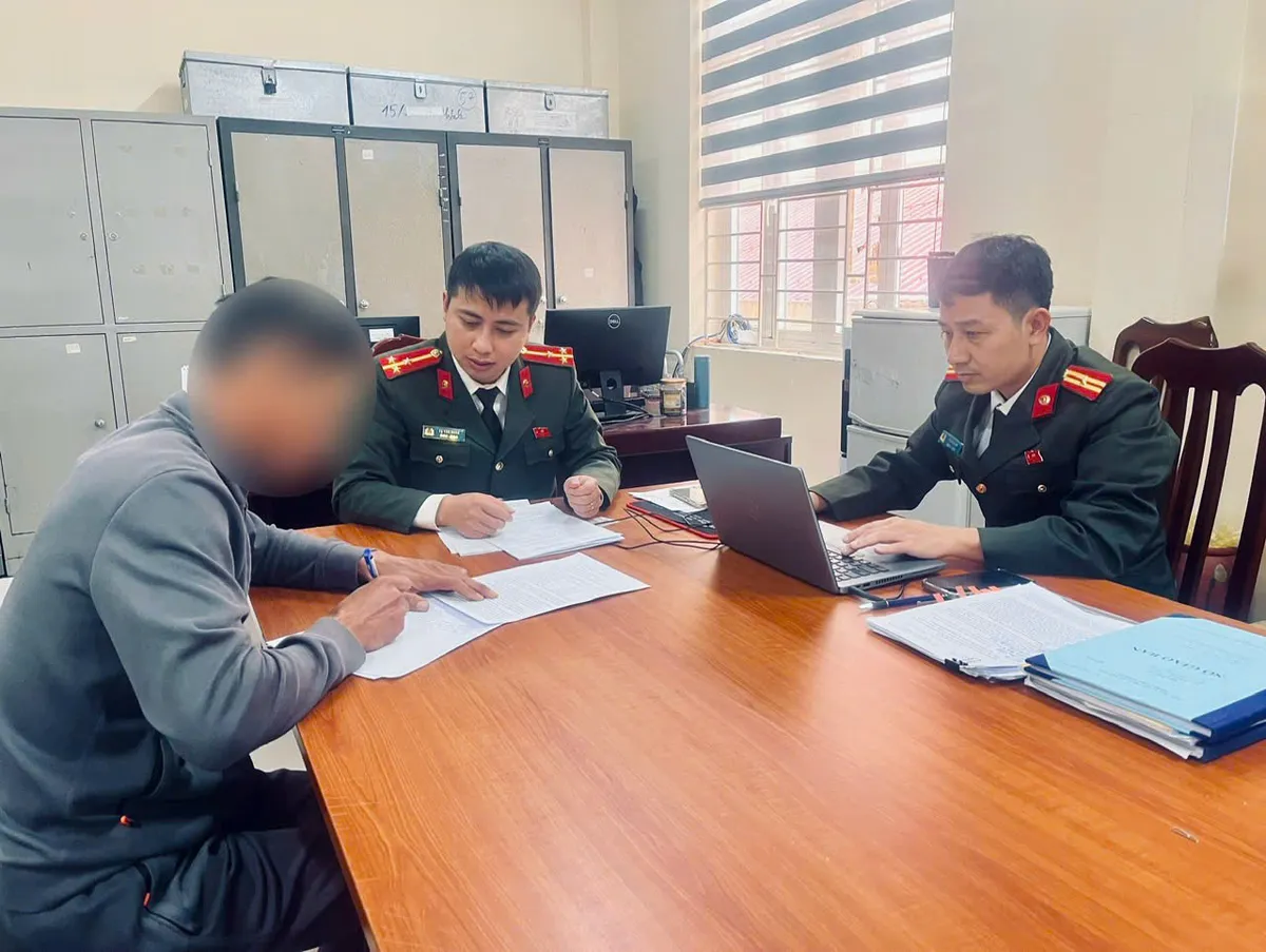 Đăng tin sai sự thật, người đ&agrave;n &ocirc;ng ở H&agrave; Nội bị phạt 7,5 triệu đồng - Ảnh 1.